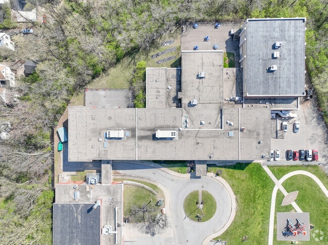 Taft Elementary School is located on 270 Southern Avenue in Cincinnati, Ohio.