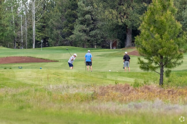 Sisters offers a wide variety of outdoor activities, including golf at Aspen Lakes Golf Course.