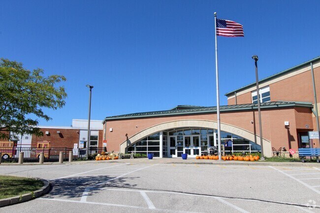 Beechgrove Elementary School in Independence has 624 students.