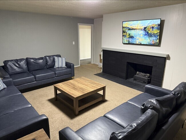 1137 NW Dixon St unit Main House, Corvallis, OR 97330 - photo 4