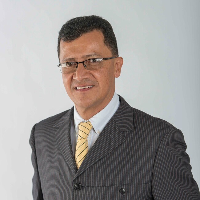 Agent Photo