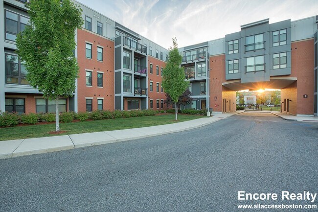 1 Maxwells Green unit 9-308, Somerville, MA 02144 - photo 5