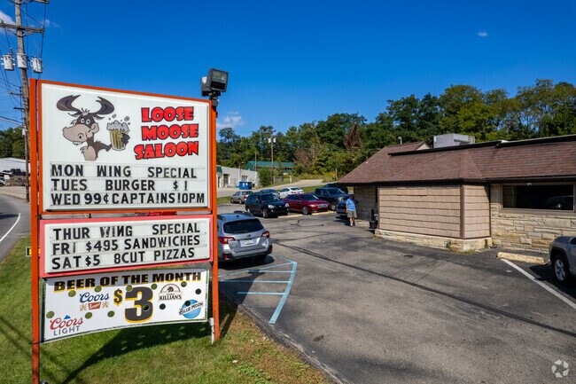 Loose Moose Saloon in Baldwin serves drinks and pub-style fare.