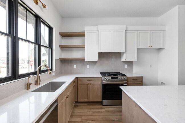 1664 Carrollton Rail Dr, Westfield, IN 46074 - photo 7