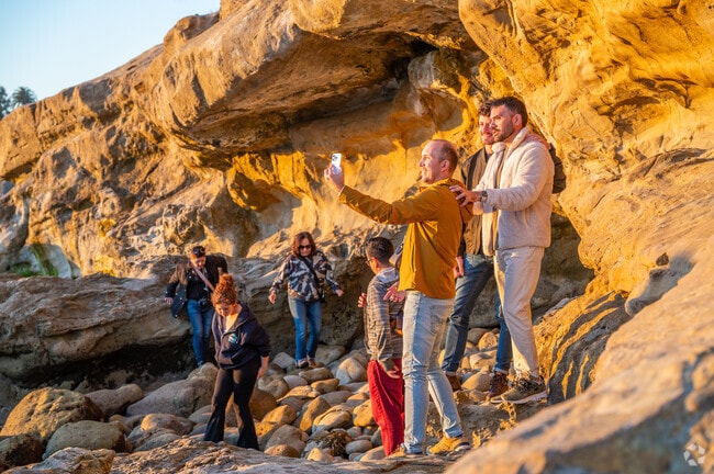 Take a selfie along the cliffs of Laguna Beach.