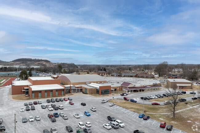 Bullitt Central High School has students in grades 9-12.