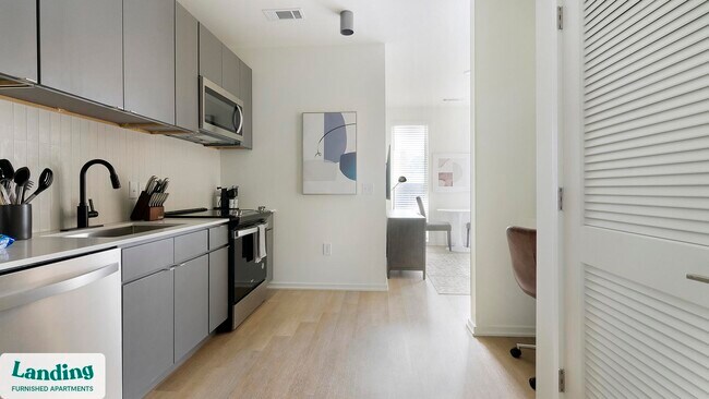 318 W Corporation St unit 1-207, Durham, NC 27701 - photo 5