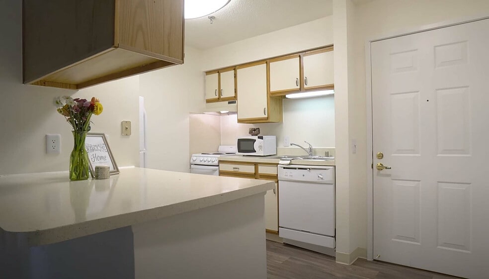 Kings Reserve Sterling 55+ Active Adult Apartment Homes, Sterling, VA 20164 - photo 1