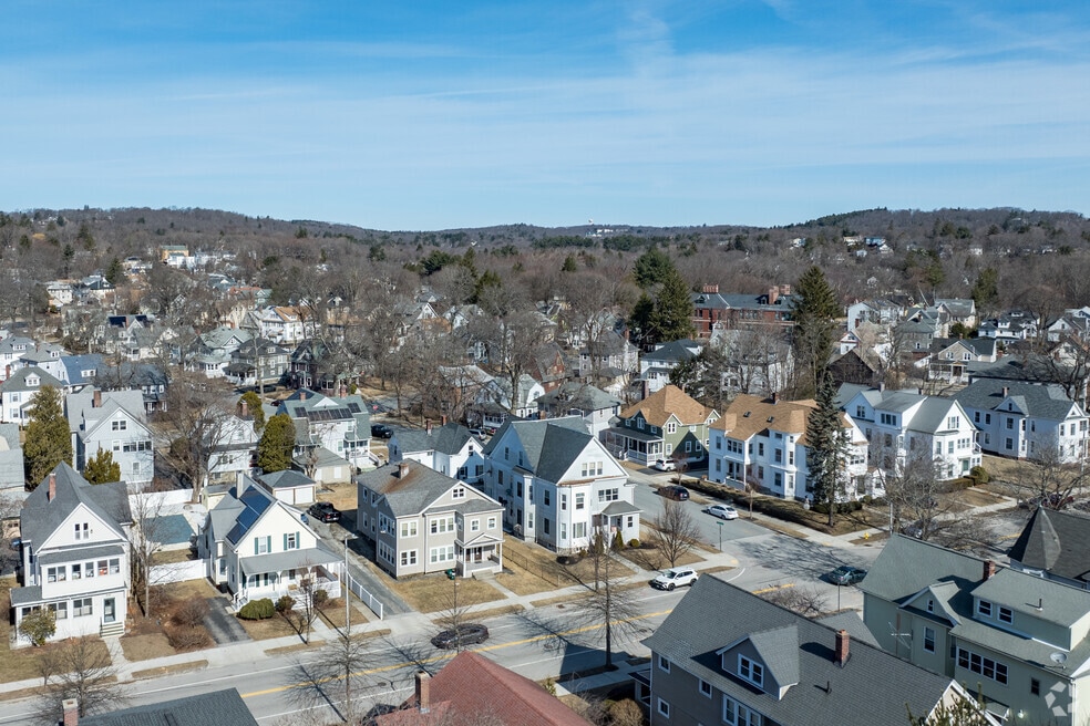 NH_Newton Square_567278_PC_032625_v3