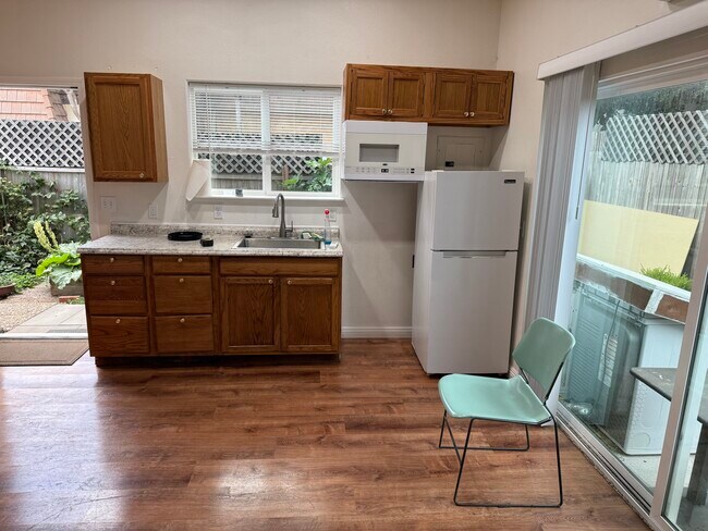 744 Hermosa Vista Way unit C, Arroyo Grande, CA 93420 - photo 4