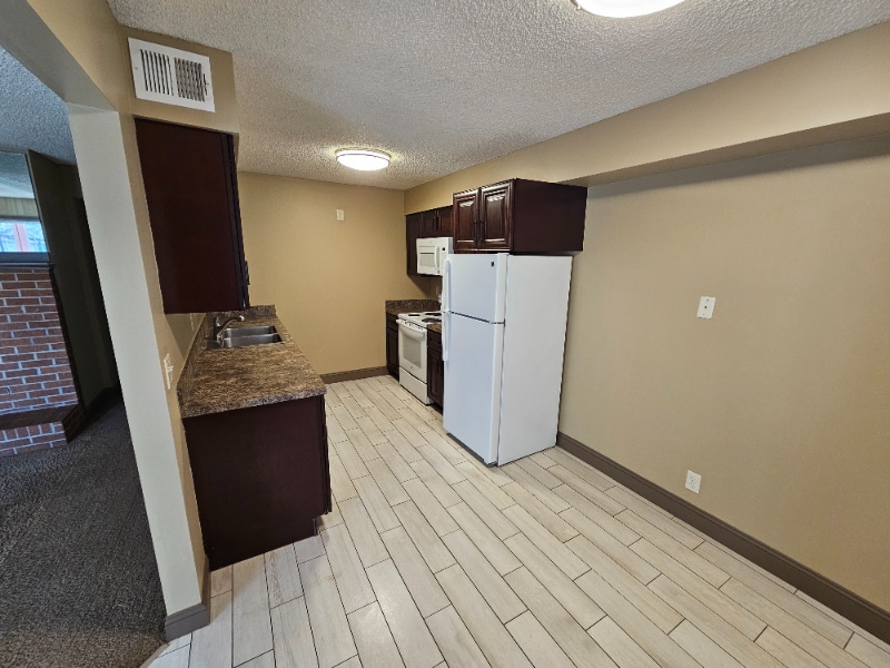 1800 Knox St unit 1822 apt 08, Lincoln, NE 68521 - photo 1