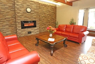 2100 Greentree N, Clarksville, IN 47129