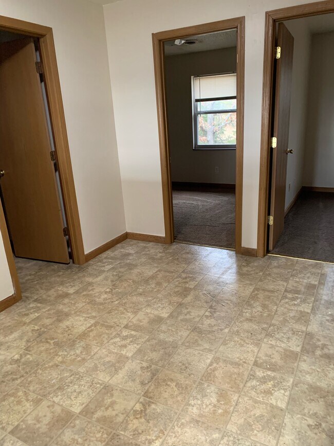 1050 Plaza Ct N unit 13, Saint Clair, MO 63077 - photo 4