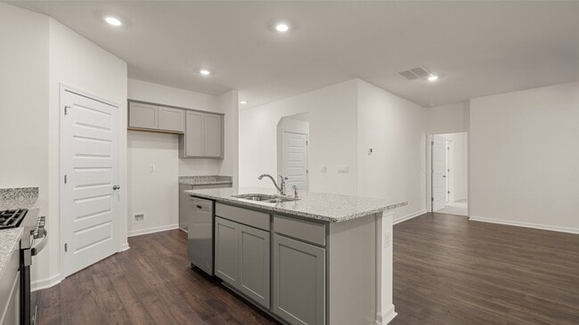 205 Storm Ln, Hoschton, GA 30548 - photo 5