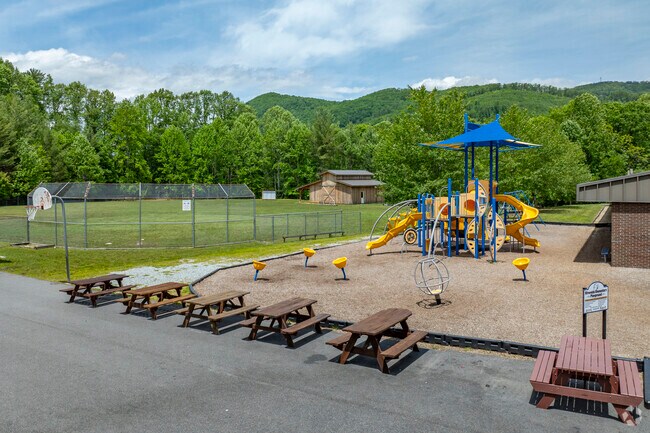 Riverside Elementary School emphasizes community involvement through volunteer-based programs.