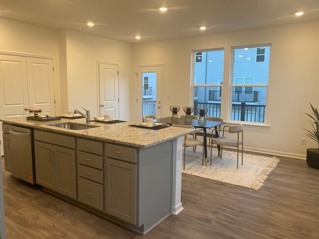 5003 Rill Ct, Charlotte, NC 28262 - photo 3