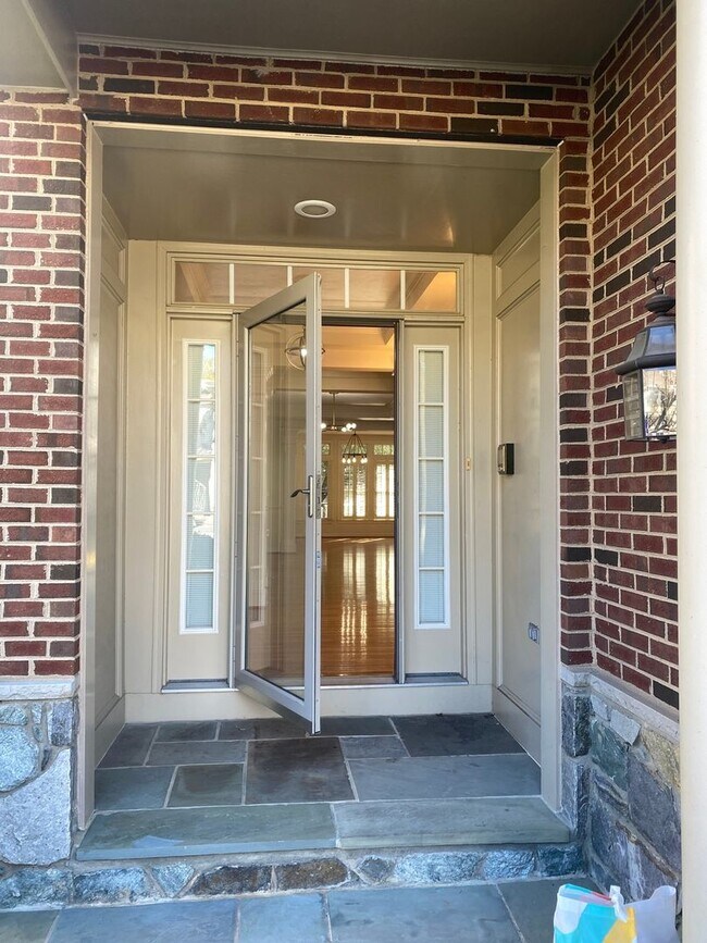 47639 Paulsen Square, Sterling, VA 20165 - photo 3