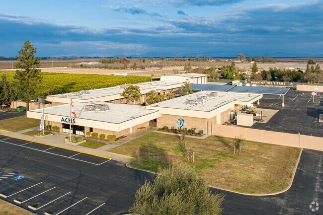 Students in Visalia and Tulare can attend Accelerated Charter High School.