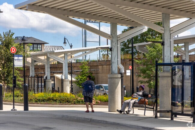 Travel in Crystal Lawns is made simple through the local Metra and Pace systems.