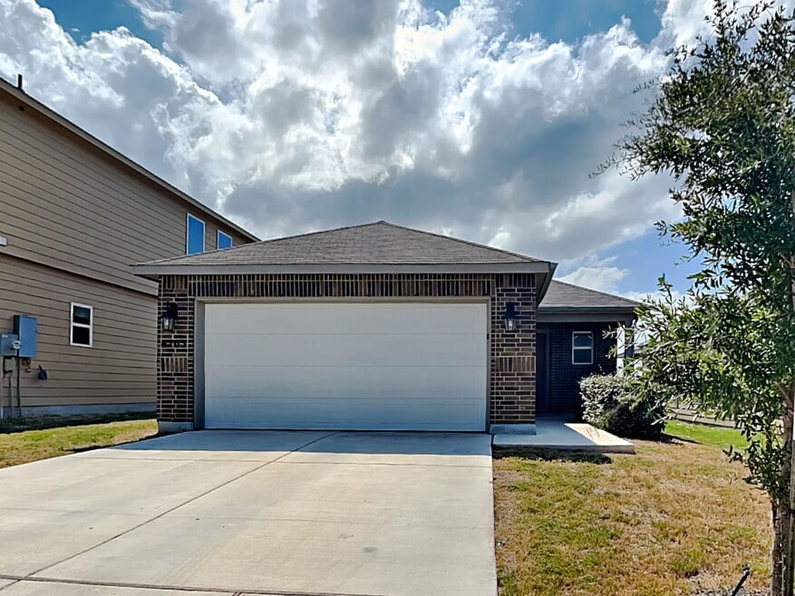 4203 Asher Aly, Saint Hedwig, TX 78152 - photo 1