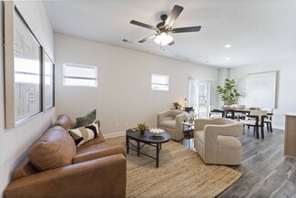 8495 N Elgin Ave, Kansas City, MO 64153