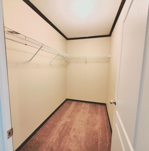 9625 Cape Cod Dr, Fair Haven, MI 48023 - photo 4