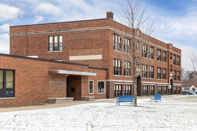 With only an 11-1 Student teacher ratio, John Marshall Elementary School is a great place.