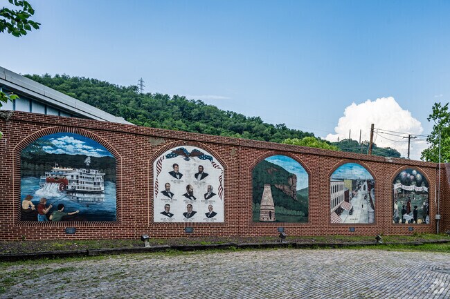 Several murals are found around Wellsville adding to the charm of this quiet town.
