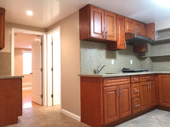 271 Westridge Ave unit In-Law Apartment, Daly City, CA 94015 - photo 3