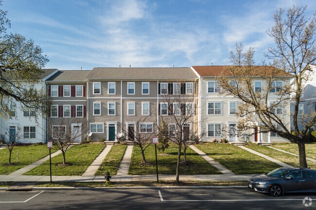 Newer rowhomes are starting to pop up in the Congress Heights neighborhood.