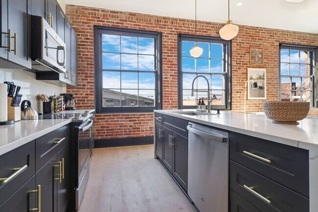 1148 S Peters St unit ID1265900P, New Orleans, LA 70130 - photo 4