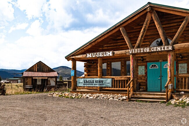 Eagle Nest Visitor Center & Gateway Museum has exhibits, tours, and events for everyone.