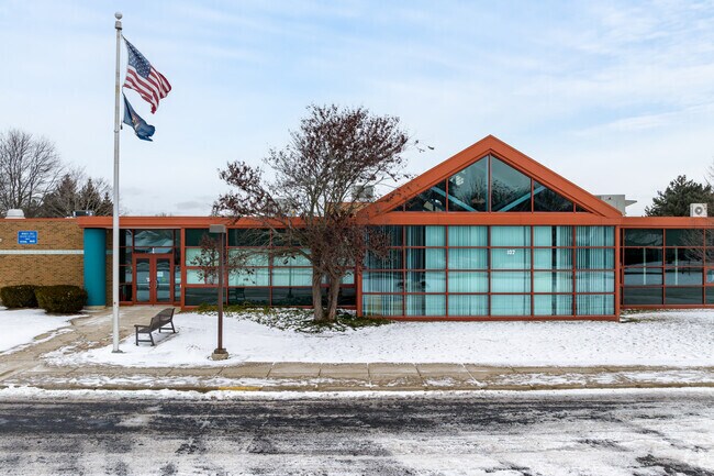Millside Elementary School, Entrance.