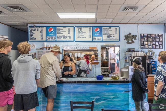 The Hungry Clam is a low-key counter serve restaurant dishing fried-fish platters
