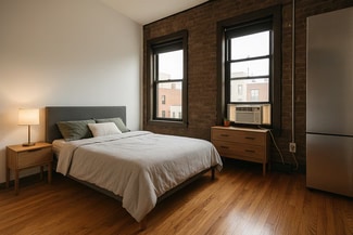 218 E 13th St, New York, NY 10003