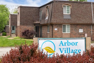 26 Arbor Village Ct, Ferguson, MO 63135