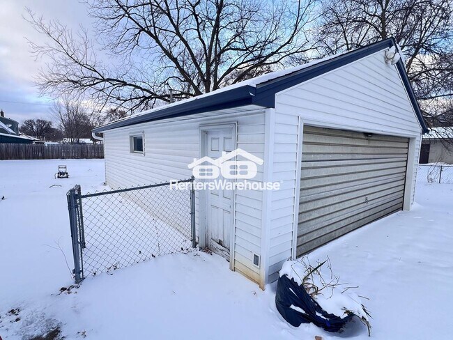 5568 Humboldt Ave N, Minneapolis, MN 55430 - photo 6