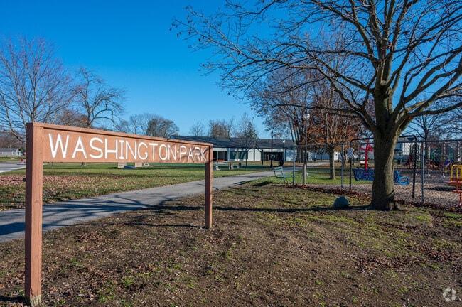 As one of the many parks in town, Washington Park welcomes families to play outdoors & enjoy it its small-town appeal.