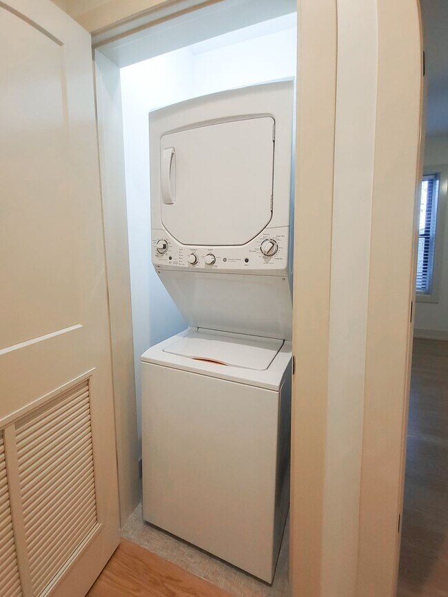 4956 N Oakley Ave unit 3, Chicago, IL 60625 - photo 7