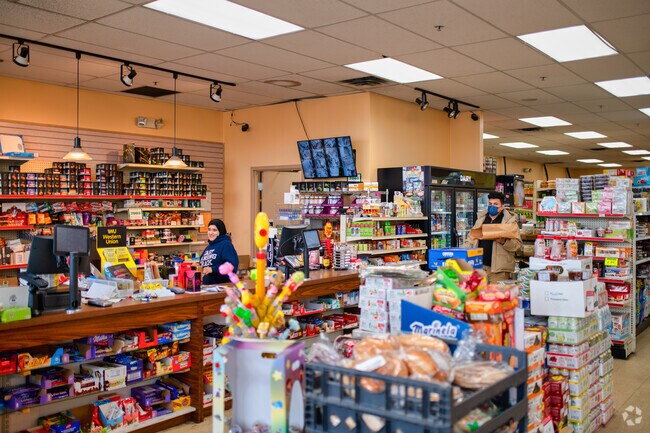 Global Food Market is an international grocery located in Old Everett.