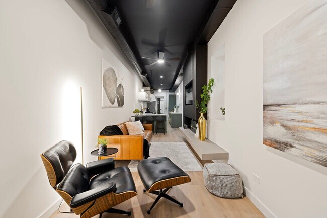 2655 W Huron St unit ID1244914P, Chicago, IL 60612 - photo 3