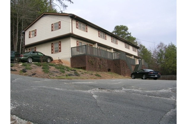 Nottingham Apartments, Toccoa, GA 30577 - photo 1