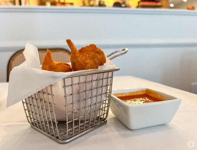 Fresh beignets from a Sherwood Forest restaurant.