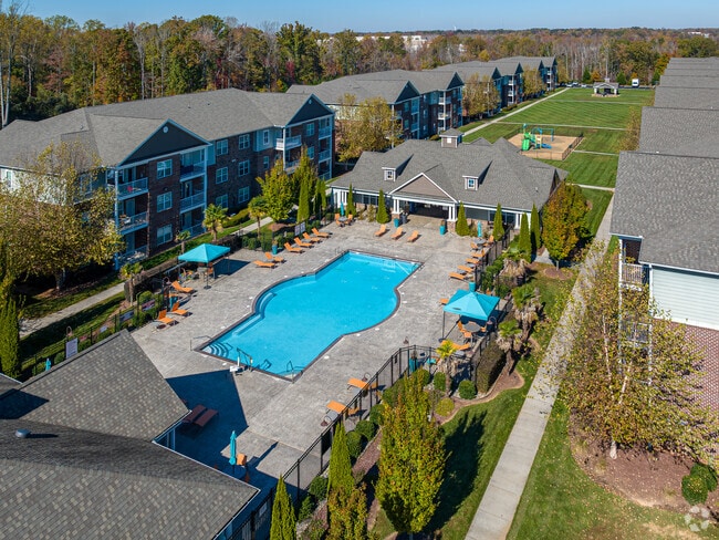 Colfax includes wooded luxury apartment communities with modern amenities.