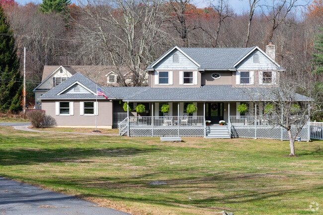 Dingman median home prices sit at $365,000, lower than the national median.