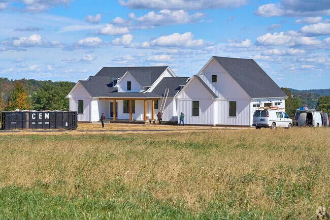 New custom homes are being built in Highfield-Cascade.