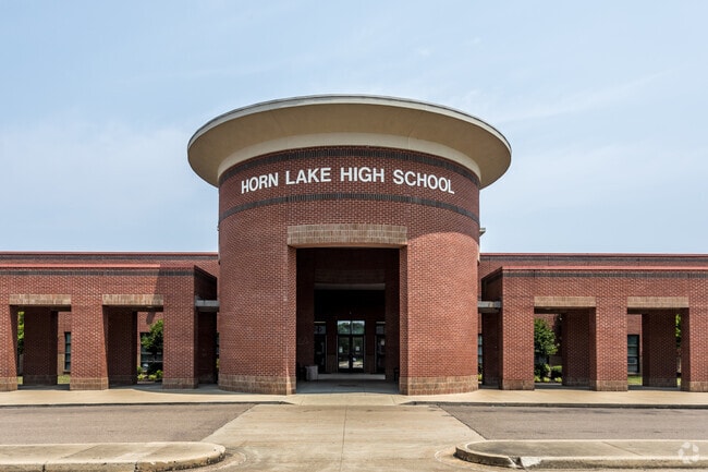 Horn Lake High School home of The Eagles serves students in Desoto County.