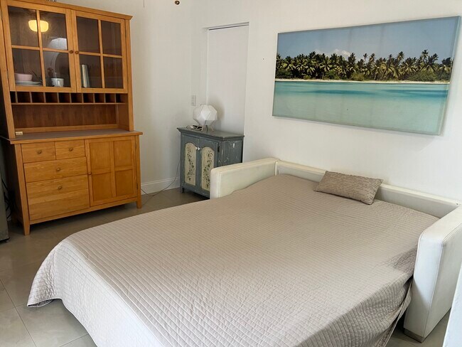 2528 Grant St unit Studio 2, Hollywood, FL 33020 - photo 5