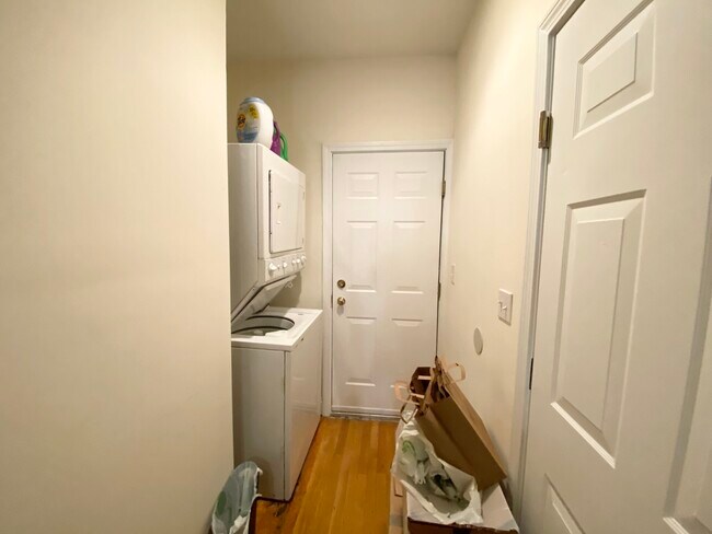 143 Hillside St unit 3, Roxbury Crossing, MA 02120 - photo 4