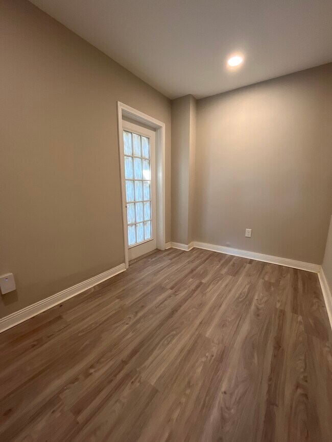 101 S Victoria Ave unit D1, Ventnor City, NJ 08406 - photo 7